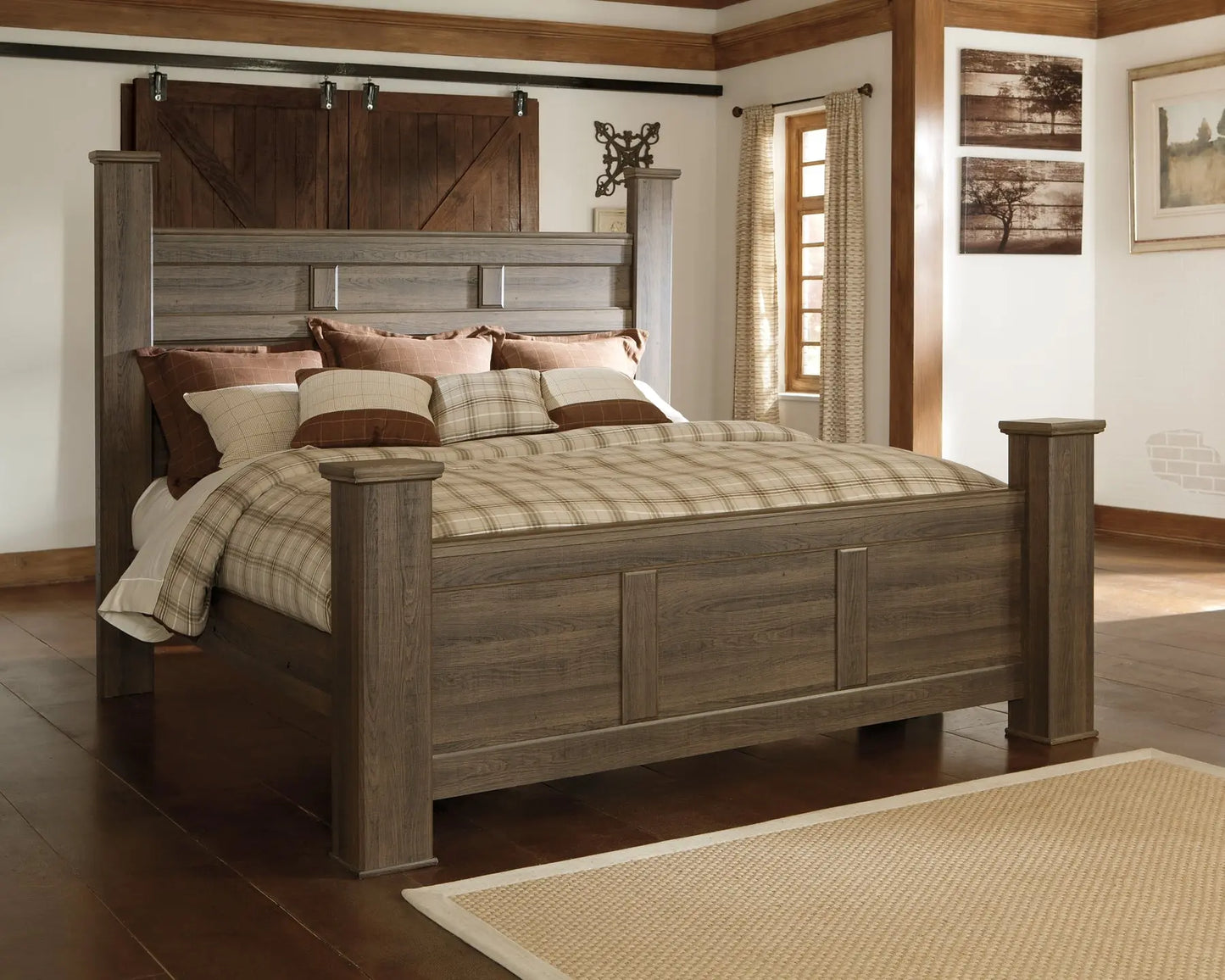 Juararo King Poster Bed with Mirrored Dresser Premier Furniture & Mattress