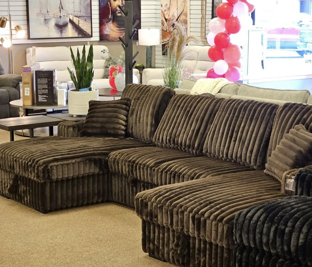 3Pc Arzelia_MediaSleeper_PullOut Sectional_LightGrey