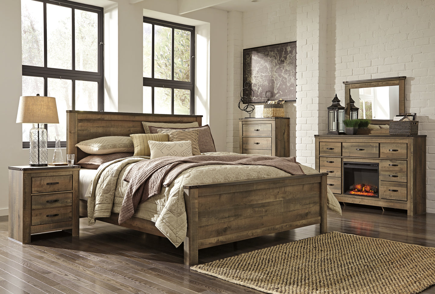 Trinell Panel Bed