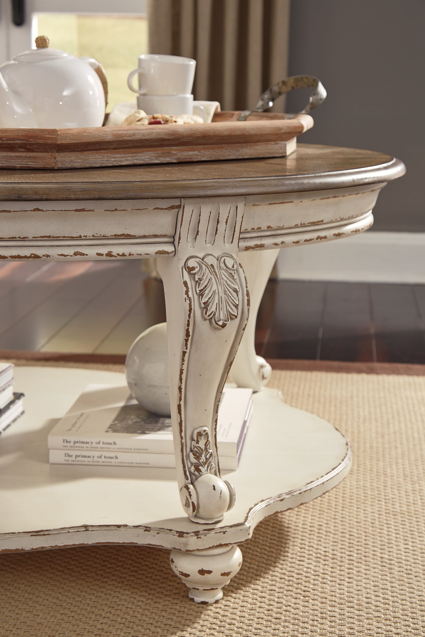 Realyn Oval Cocktail Table - Premier Furniture & Mattress