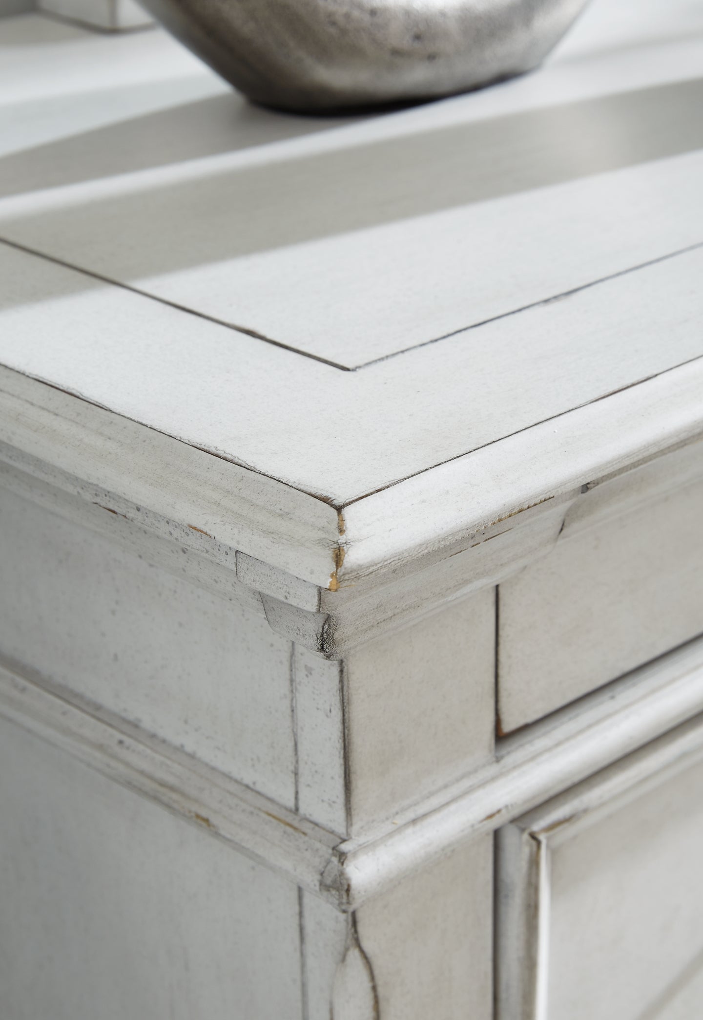 Kanwyn Dresser and Mirror - Premier Furniture & Mattress
