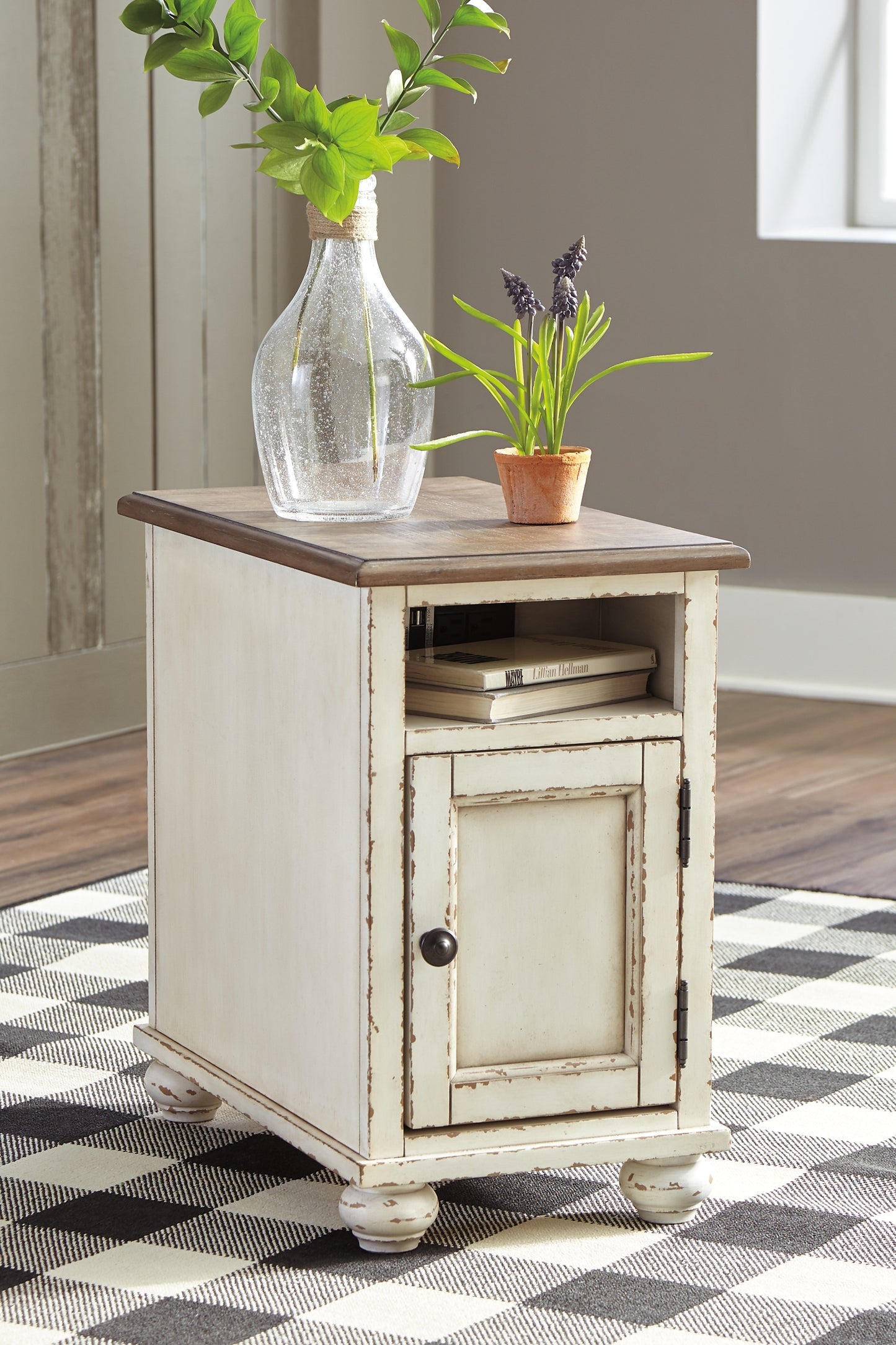 Realyn Chair Side End Table - Premier Furniture & Mattress