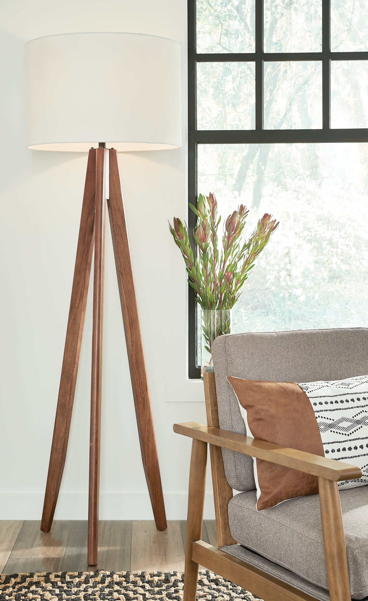 Dallson Wood Floor Lamp (1/CN) - Premier Furniture & Mattress