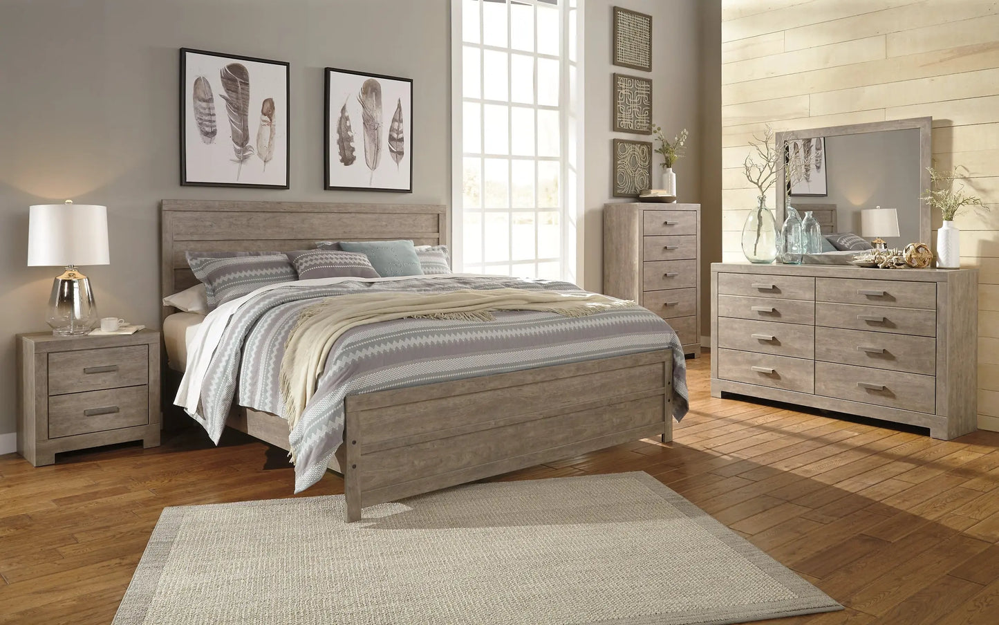 Culverbach King Panel Bed with Mirrored Dresser and Chest Premier Furniture & Mattress