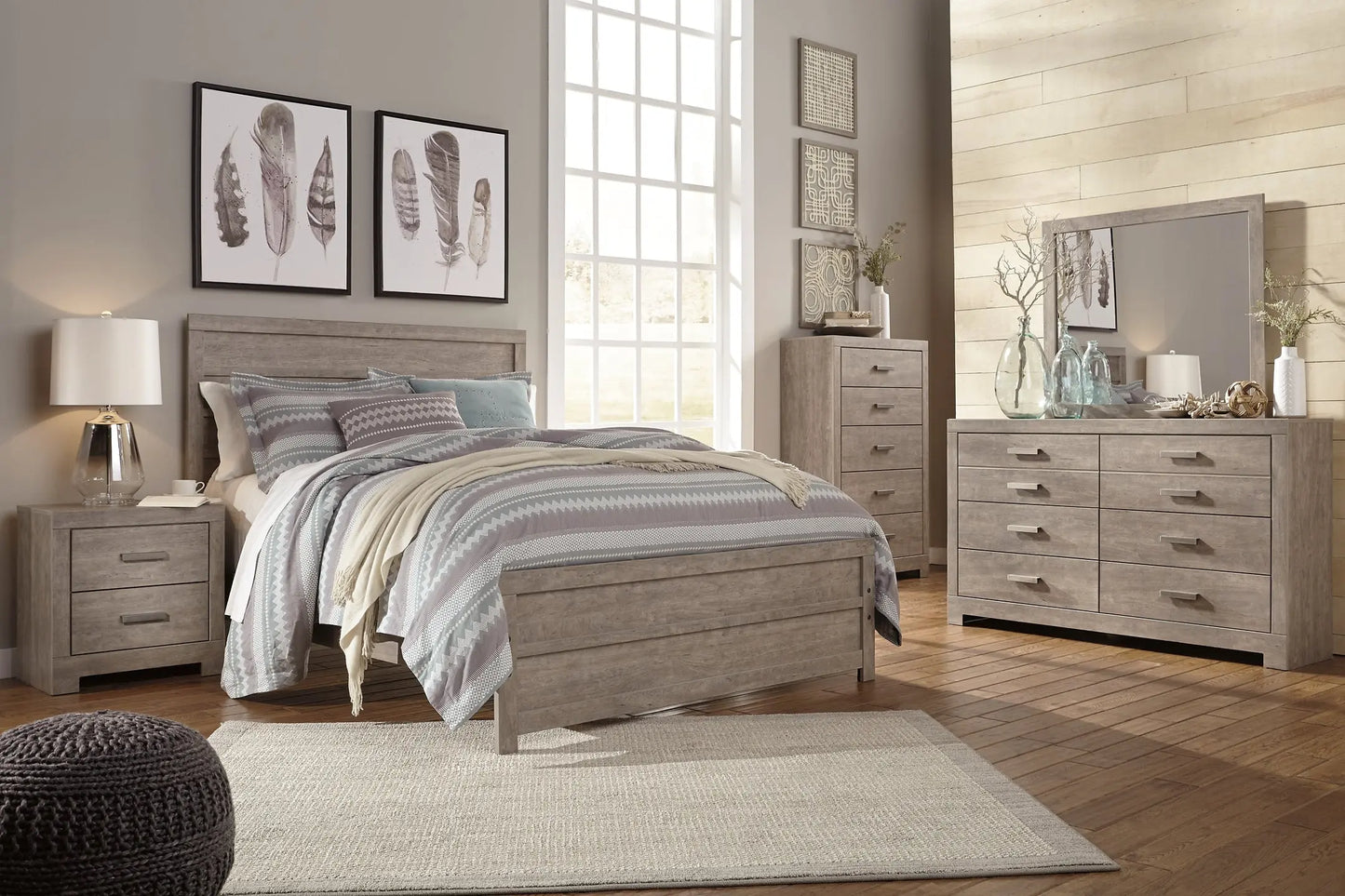 Culverbach Queen Panel Bed with Mirrored Dresser and Chest Premier Furniture & Mattress