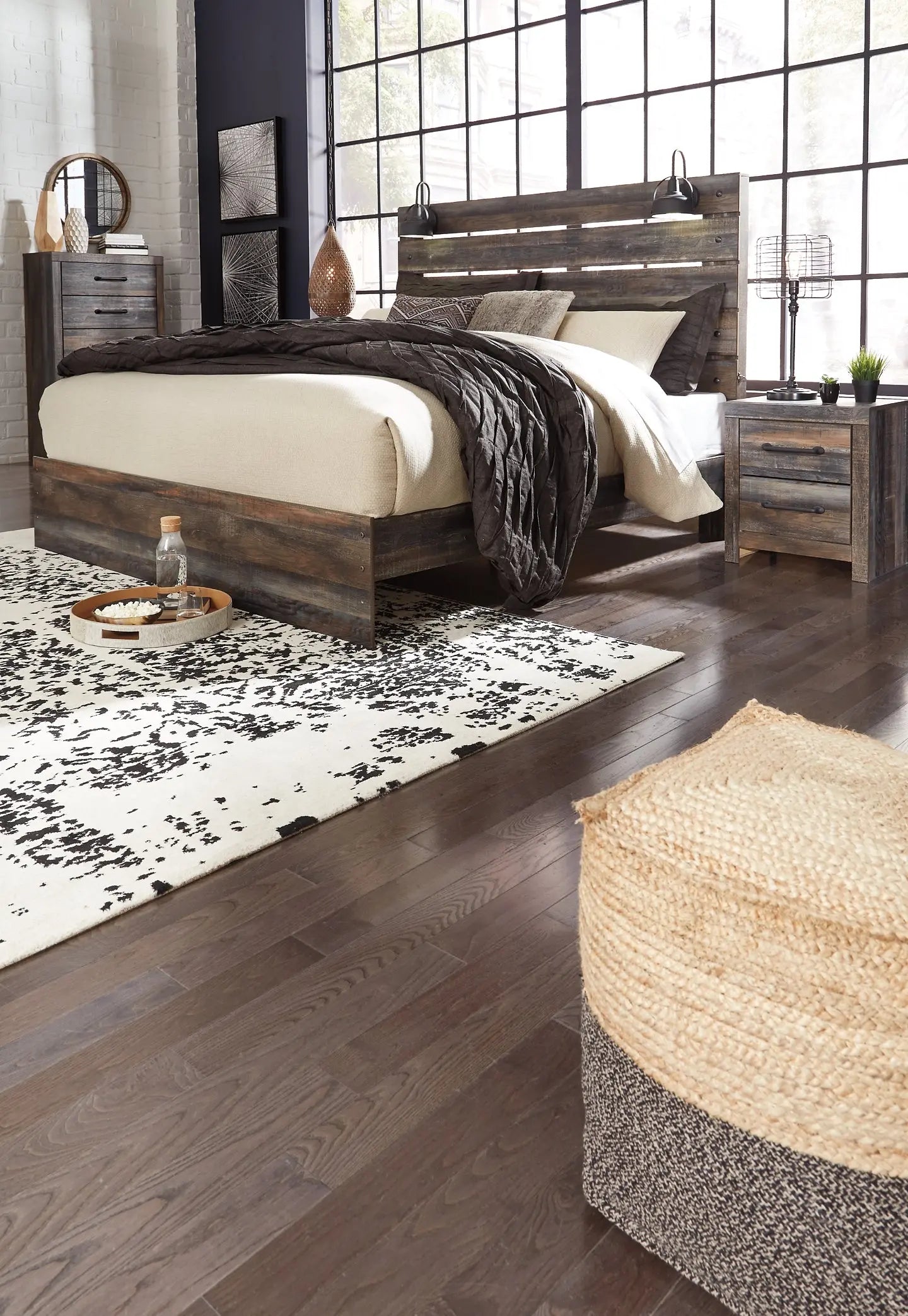 Drystan King Panel Bed with Mirrored Dresser and Chest - Premier Furniture & Mattress