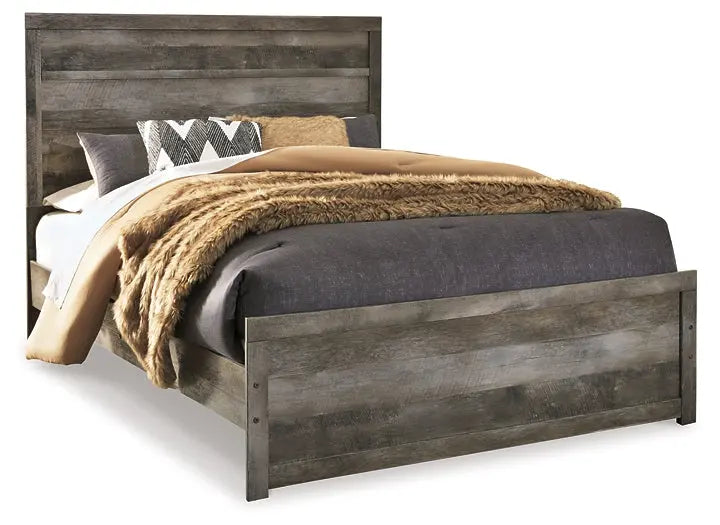 Wynnlow Queen Panel Bed with Mirrored Dresser and Nightstand Premier Furniture & Mattress