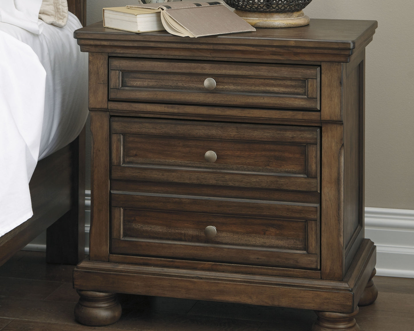 Robbinsdale Two Drawer Night Stand - Premier Furniture & Mattress