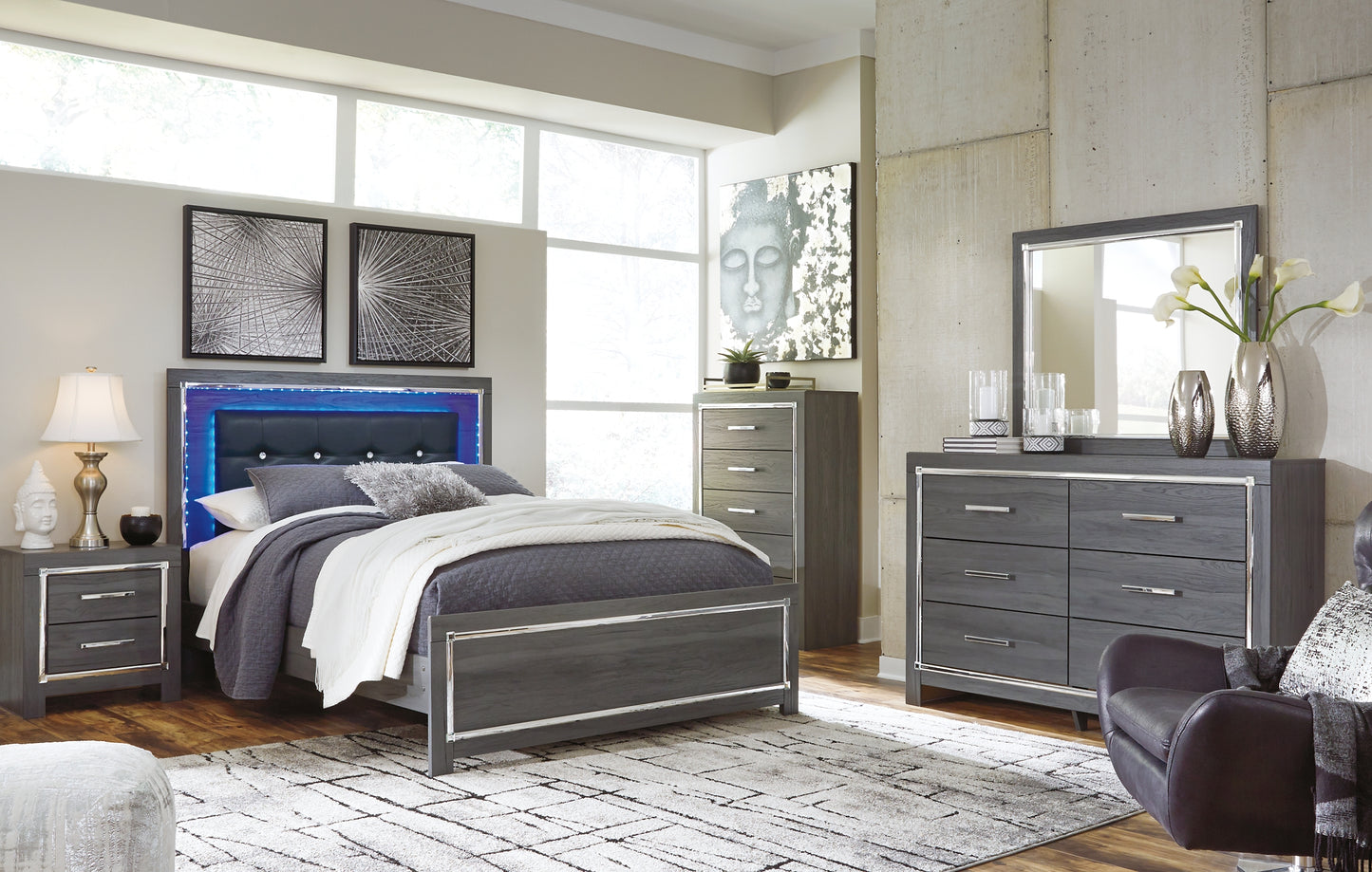Lodanna Six Drawer Dresser - Premier Furniture & Mattress