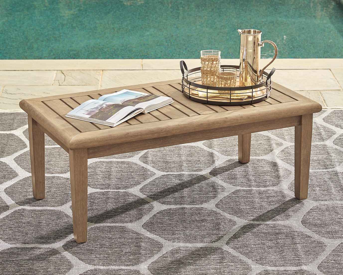 Gerianne Rectangular Cocktail Table - Premier Furniture & Mattress