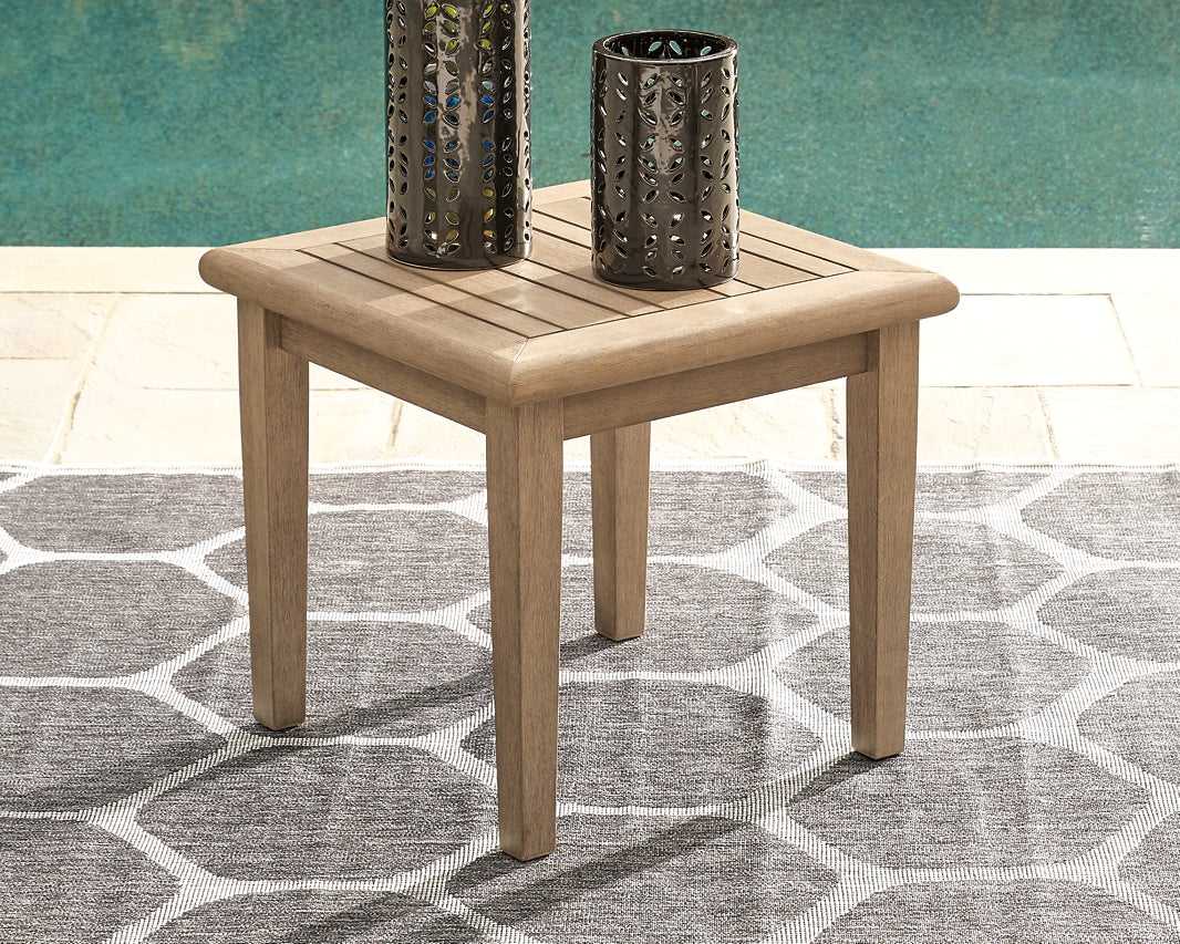 Gerianne Square End Table - Premier Furniture & Mattress