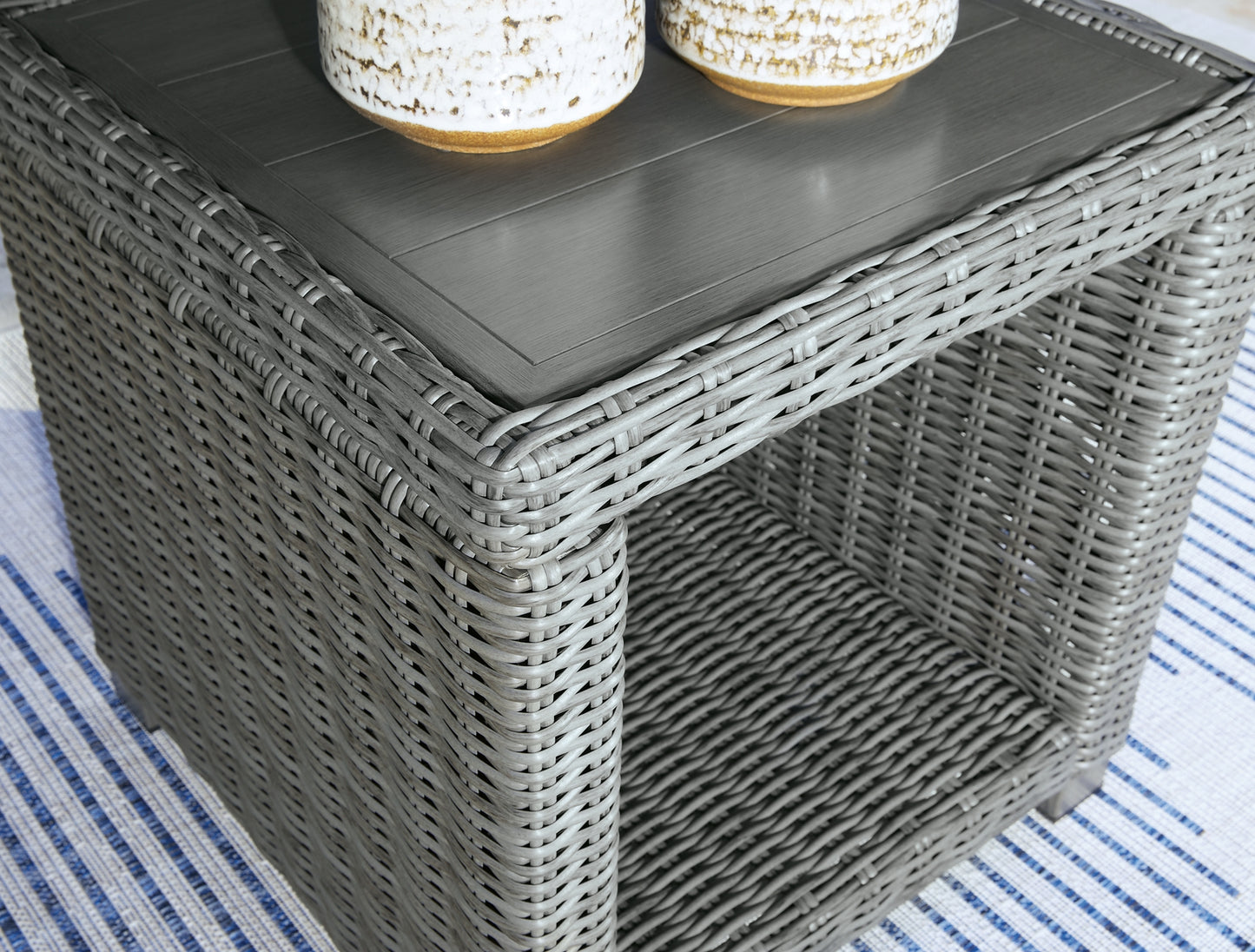 Elite Park Square End Table - Premier Furniture & Mattress