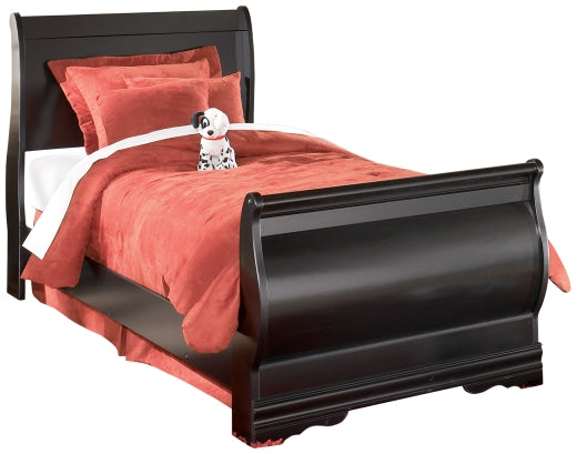 Huey Vineyard Twin Sleigh Bed with Mirrored Dresser, Chest and Nightstand - Premier Furniture & Mattress