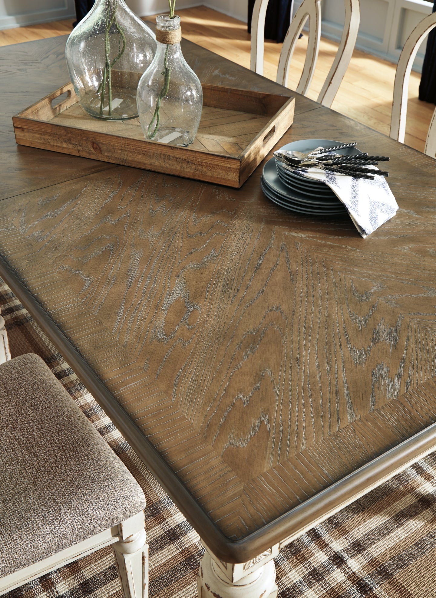 Realyn Dining Table and 6 Chairs - Premier Furniture & Mattress