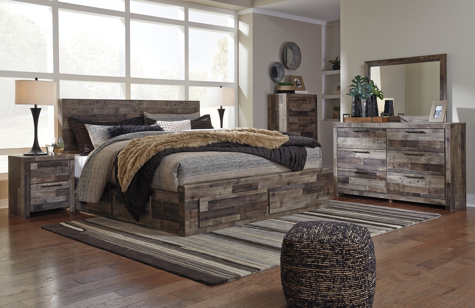 Derekson Panel Bed With 6 Storage Drawers - Premier Furniture & Mattress