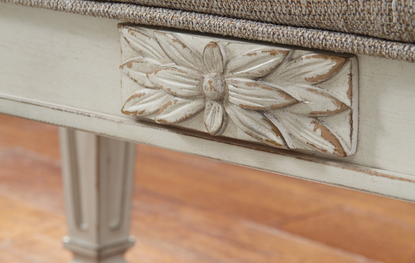 Realyn Accent Bench - Premier Furniture & Mattress