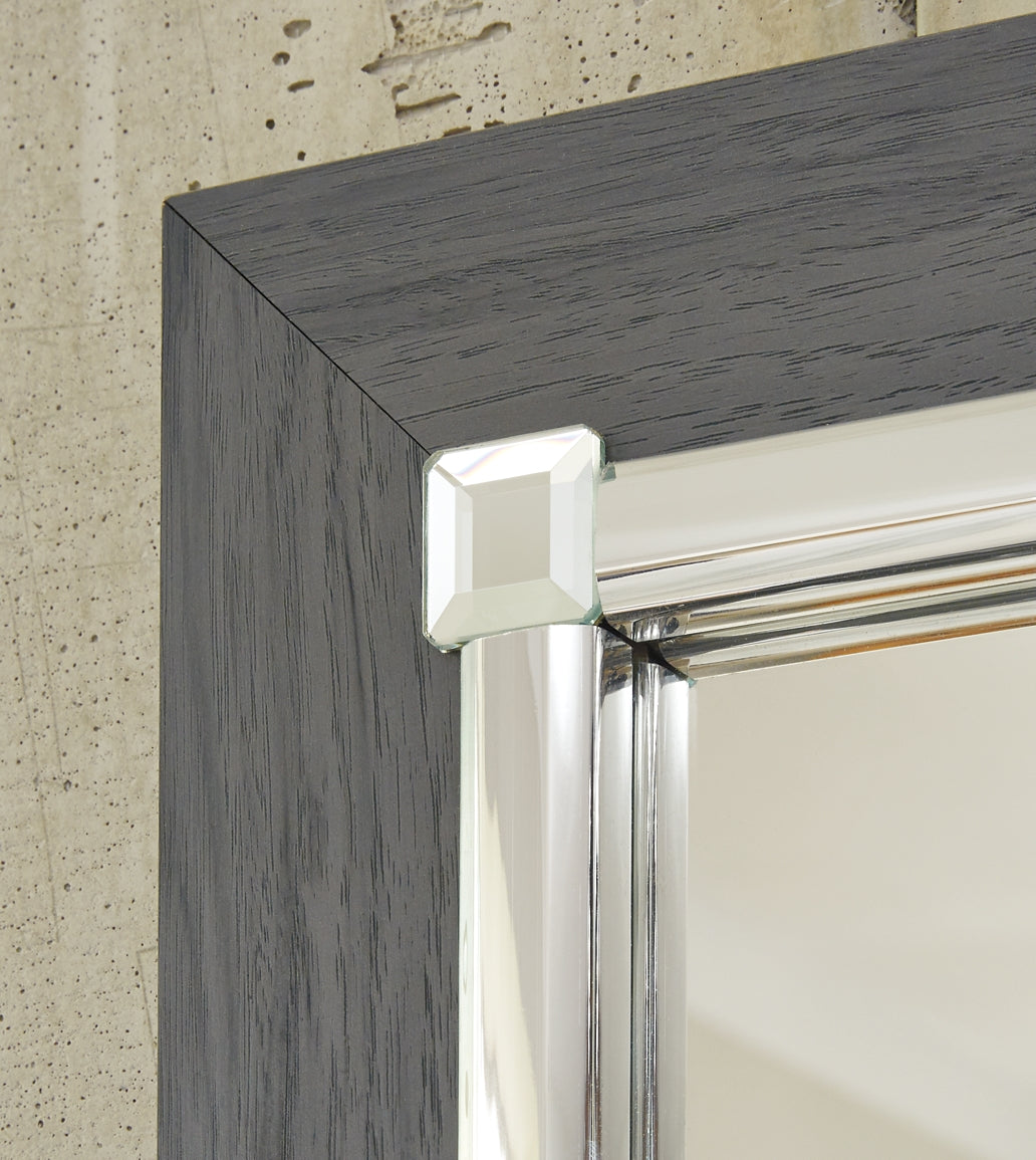 Lodanna Dresser and Mirror - Premier Furniture & Mattress