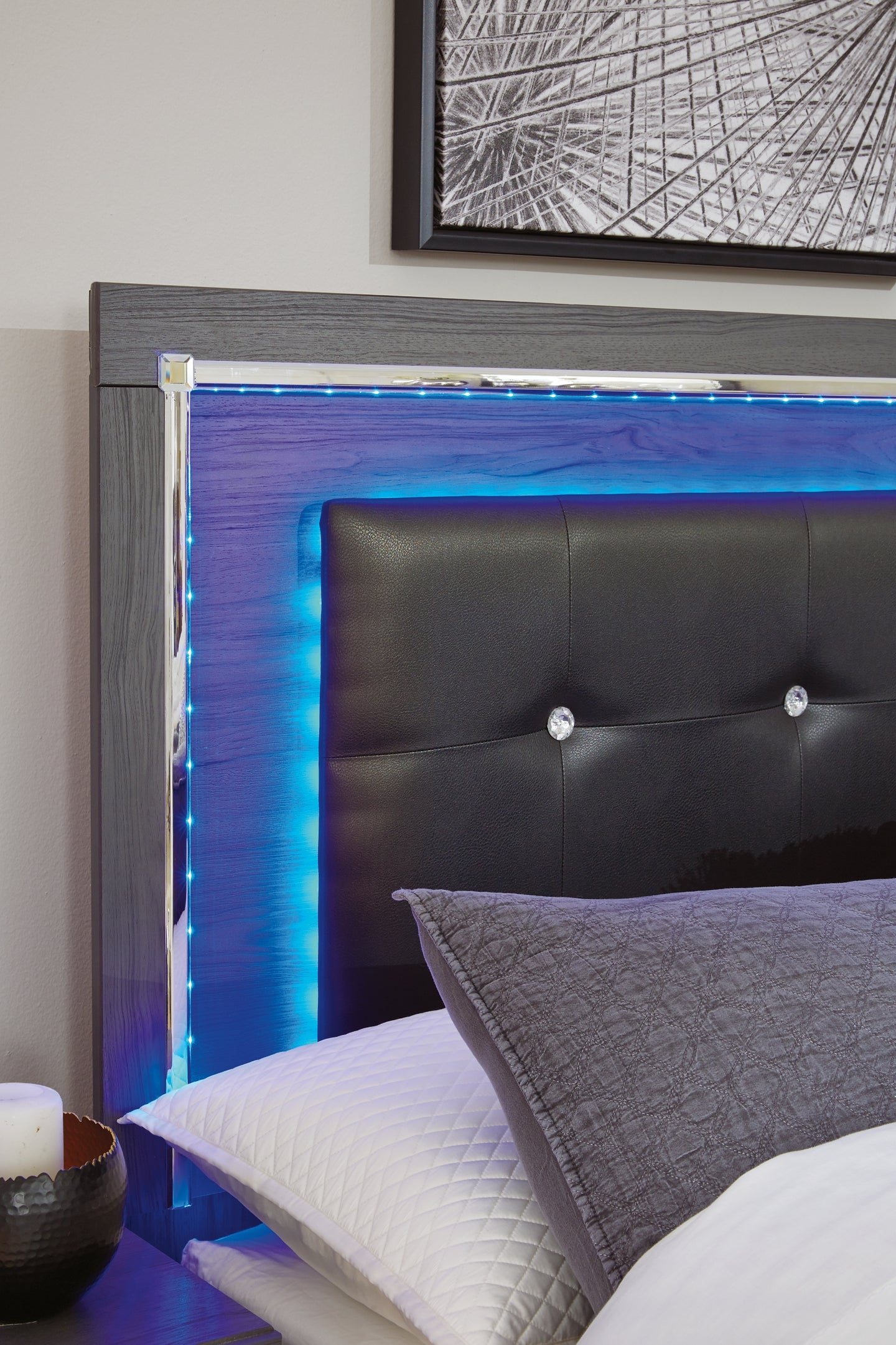 Lodanna Panel Bed - Premier Furniture & Mattress