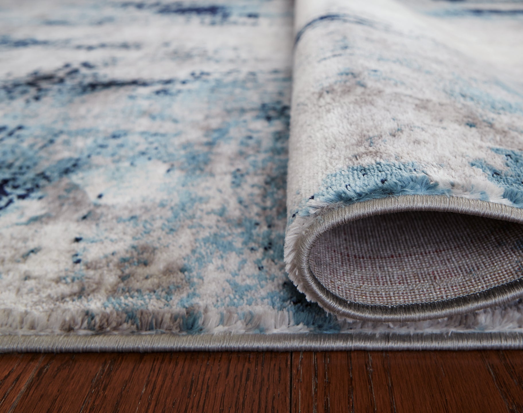 Leonelle Large Rug - Premier Furniture & Mattress