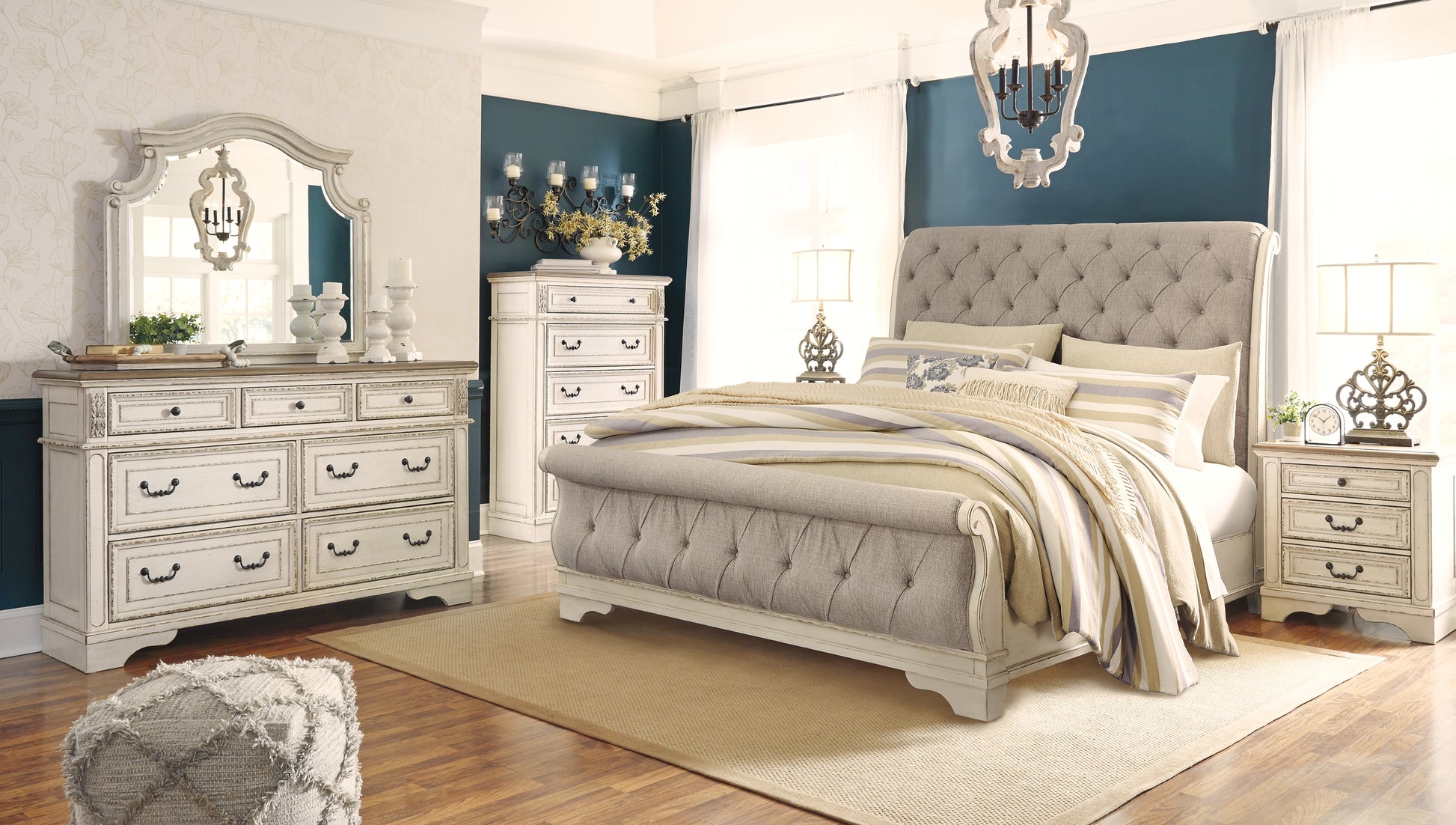 Realyn Sleigh Bed - Premier Furniture & Mattress