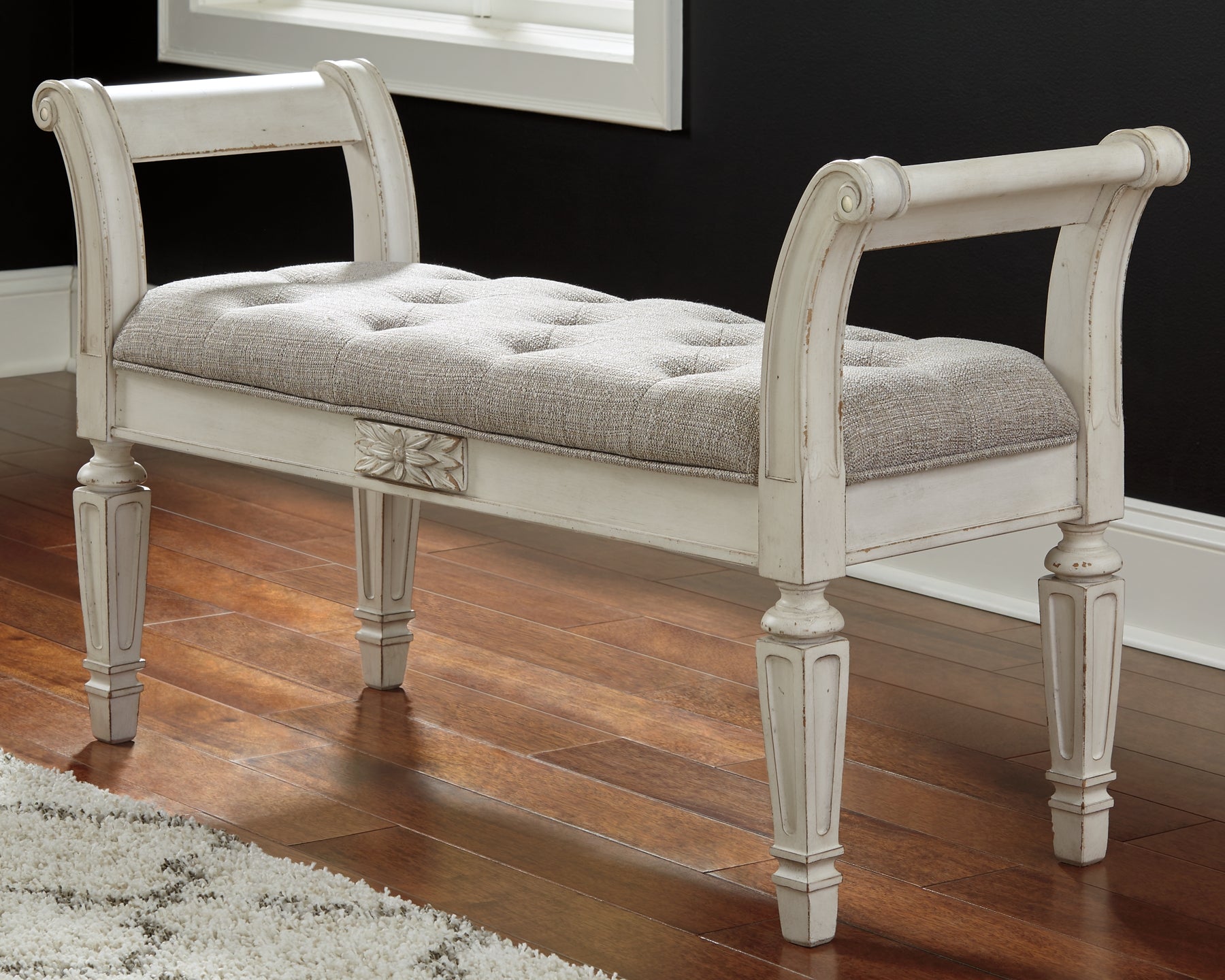 Realyn Accent Bench - Premier Furniture & Mattress