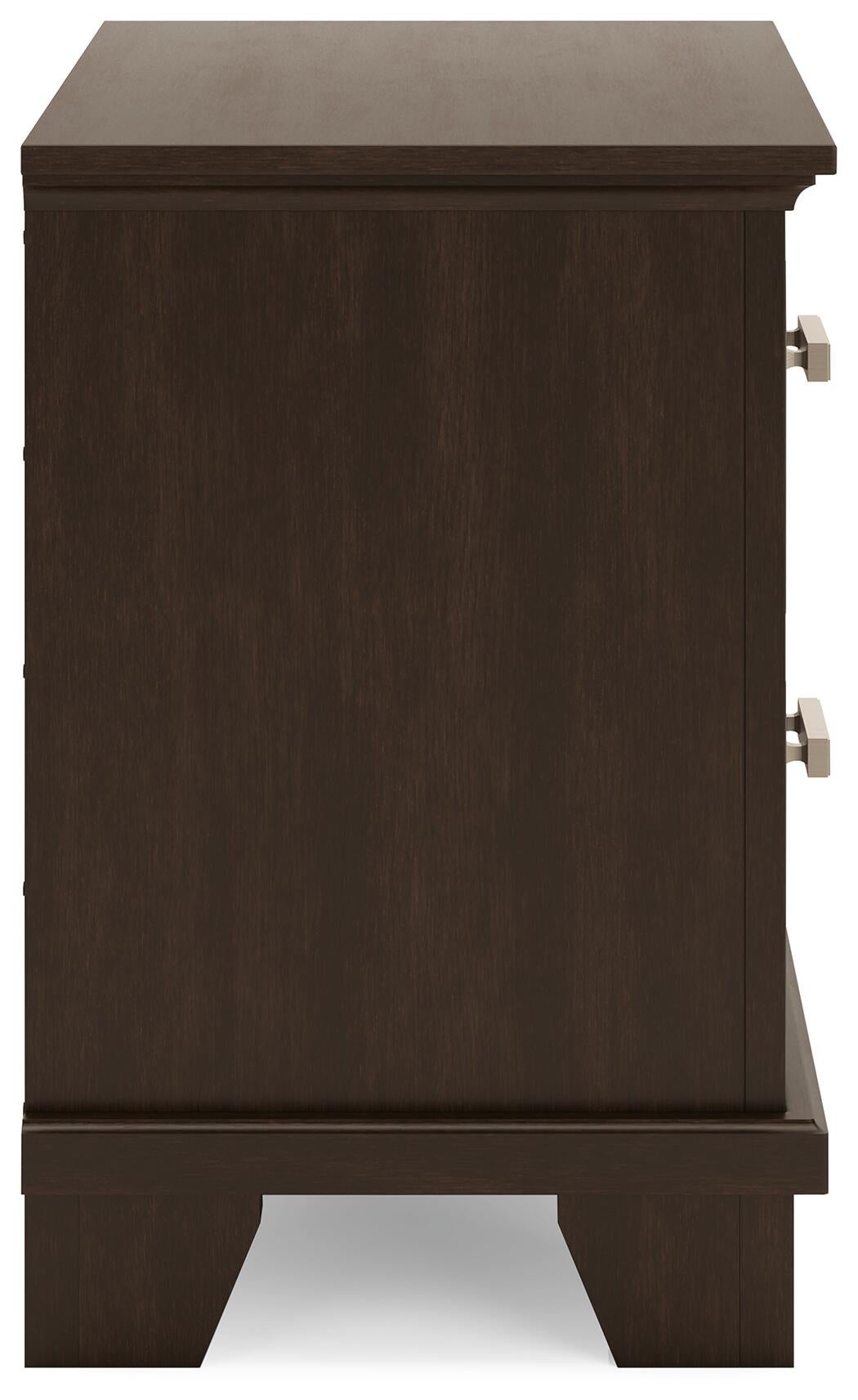 Covetown King Panel Bed with Mirrored Dresser and Nightstand