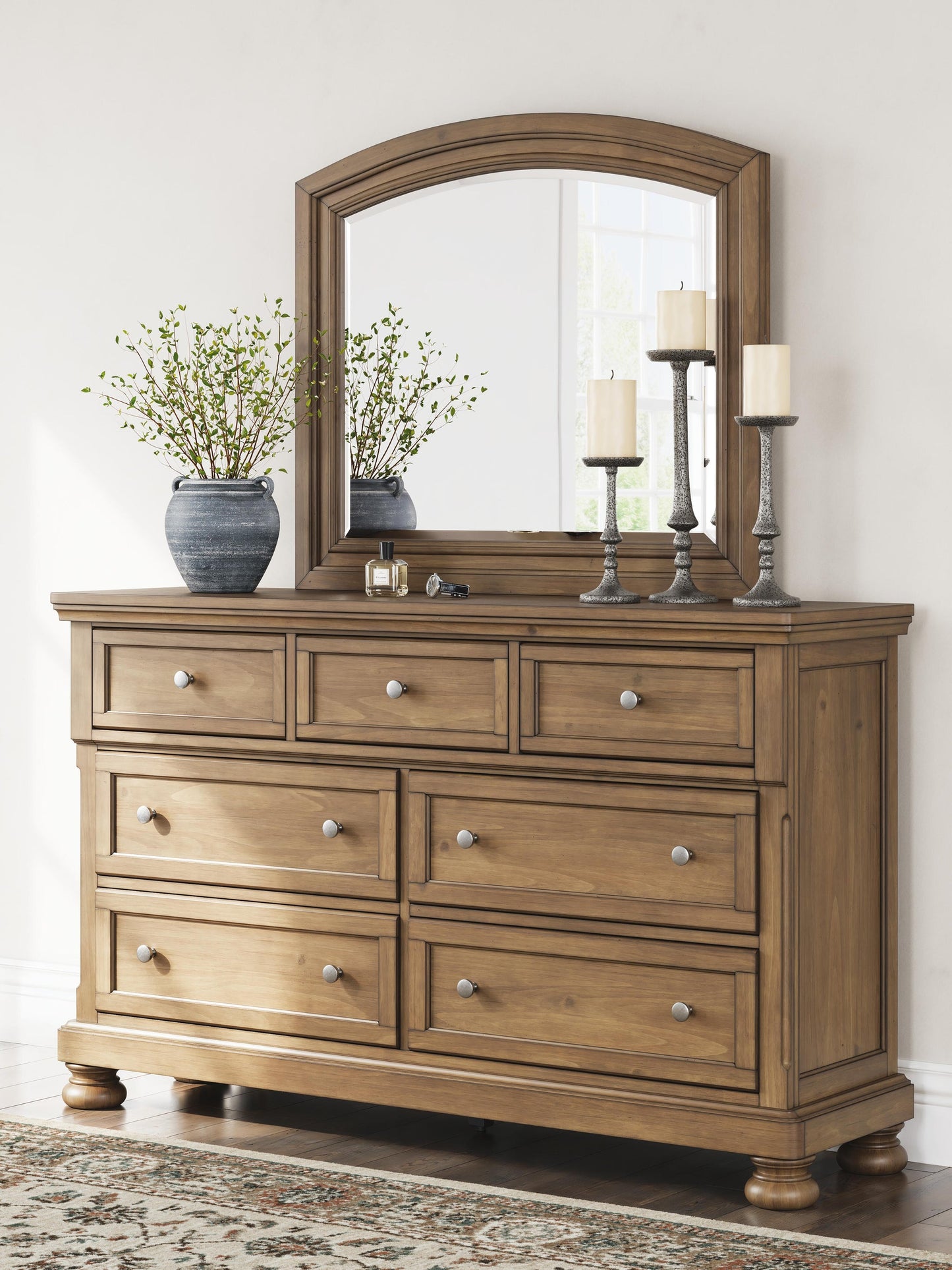 Feddinger King Panel Bed with Mirrored Dresser, Chest and Nightstand
