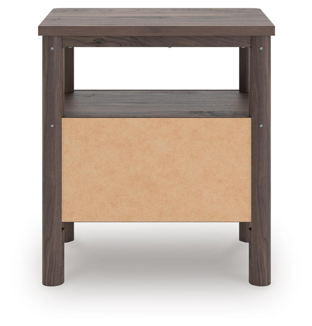 Pamytta Twin Panel Bed, Dresser, Mirror and Nightstand