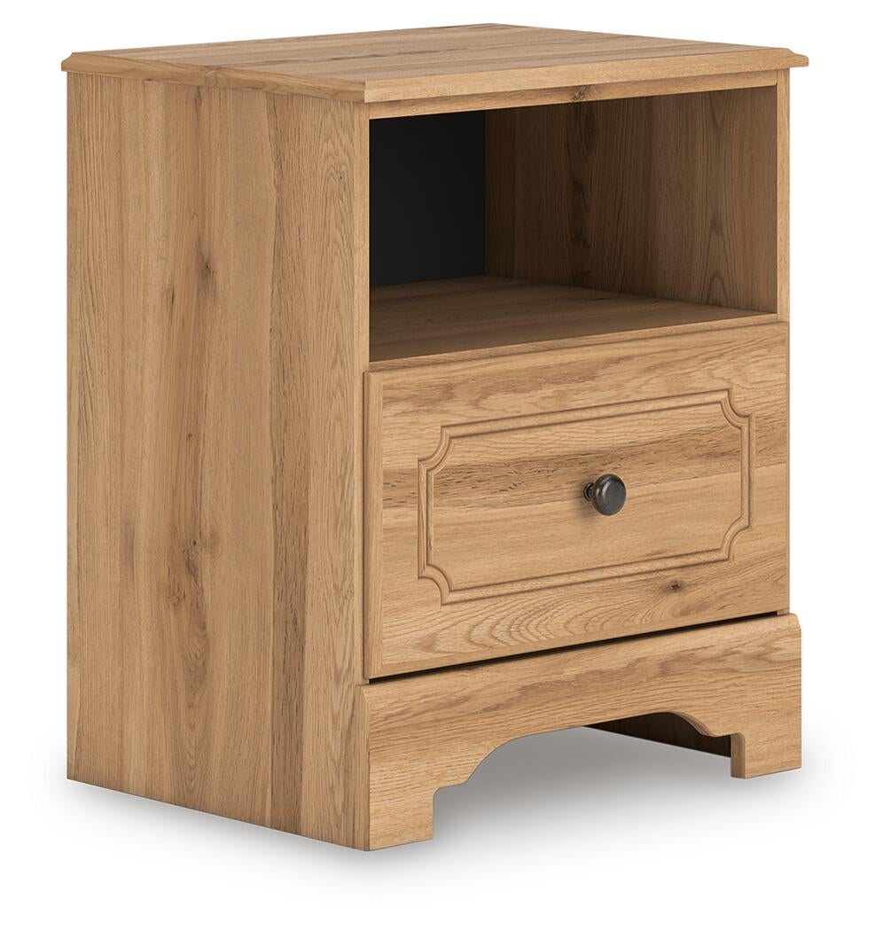 Aleaport Full Panel Bed with Mirrored Dresser and Nightstand