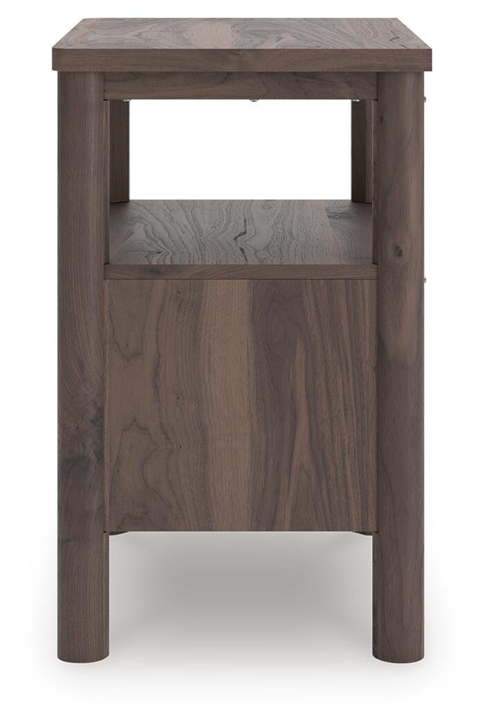 Pamytta Full Panel Bed, Dresser, Mirror and Nightstand