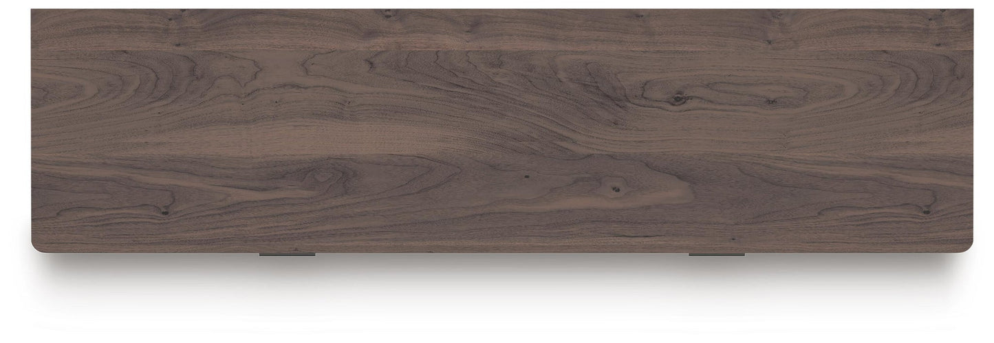 Pamytta King Panel Platform Bed, Dresser, Mirror and Nightstand