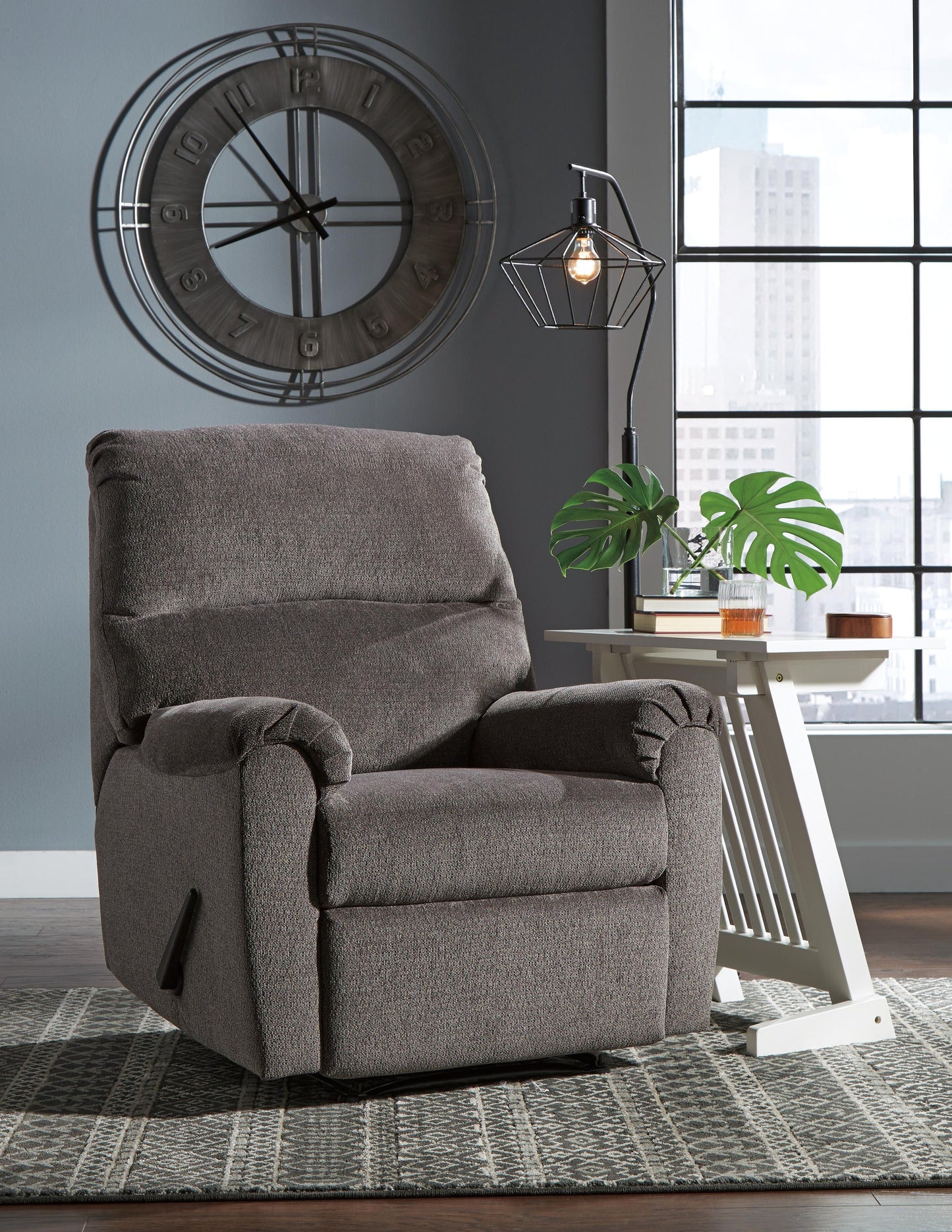 Nerviano Zero Wall Recliner