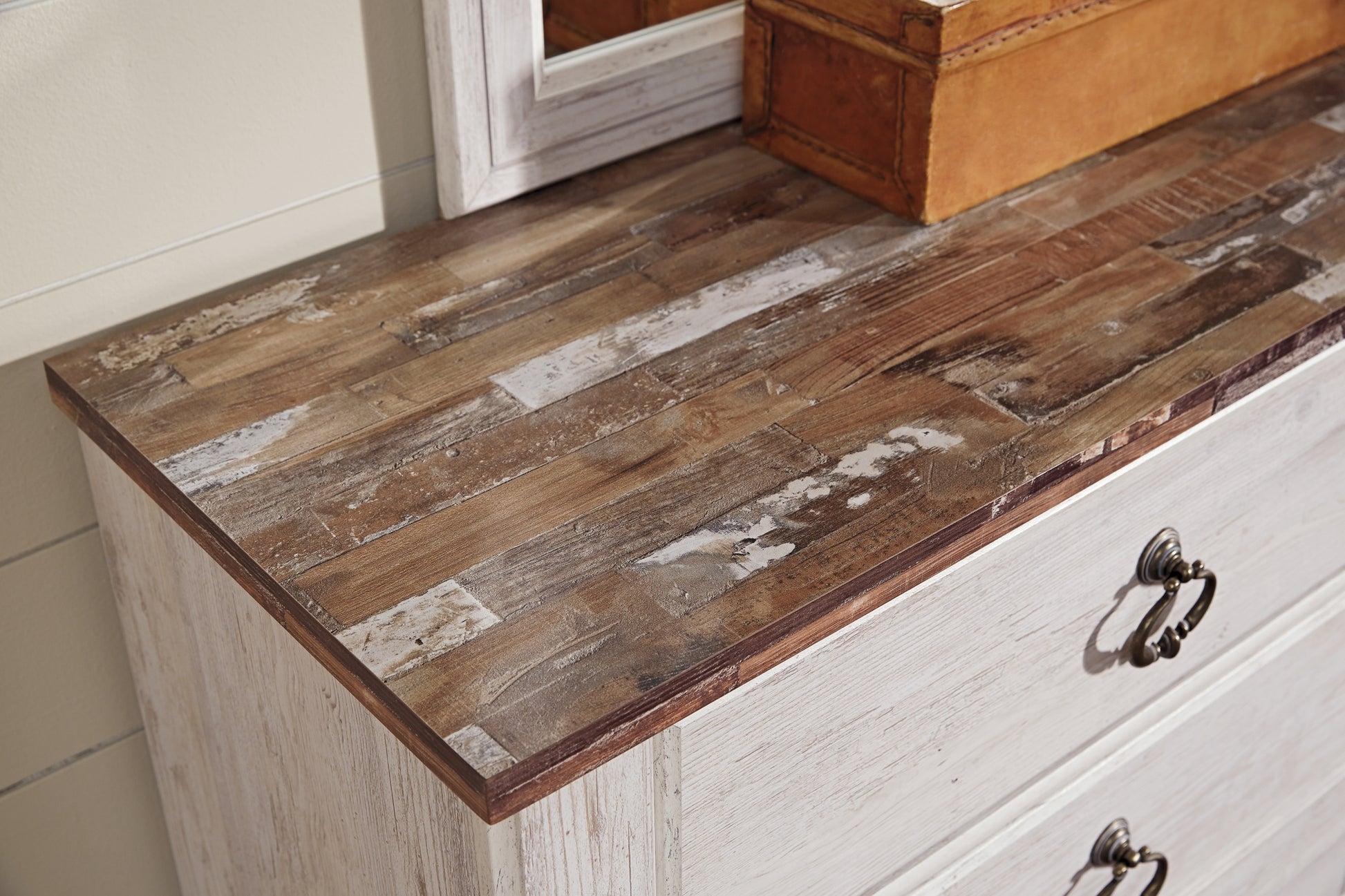 Willowton Six Drawer Dresser - Premier Furniture & Mattress