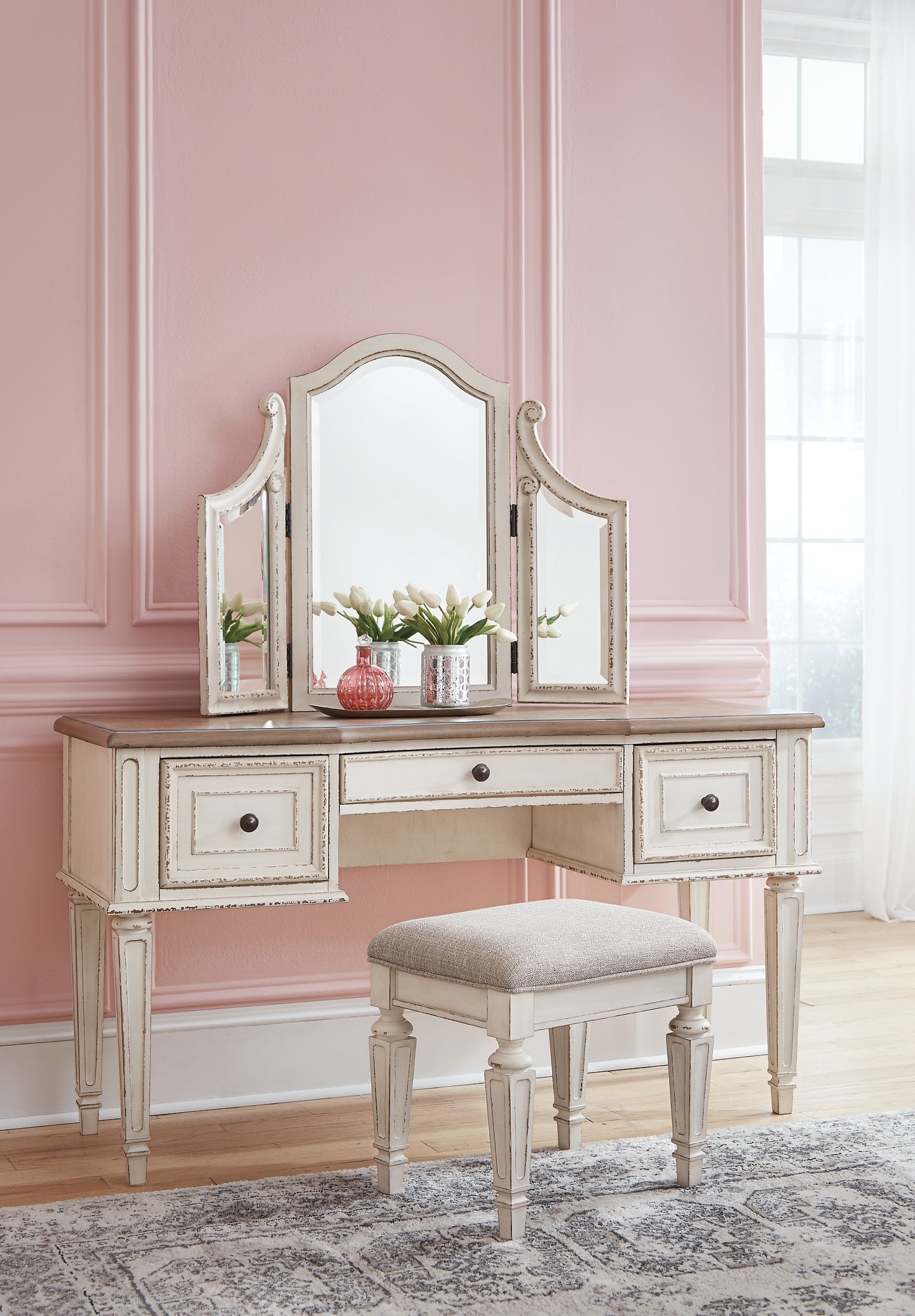 Realyn Vanity/Mirror/Stool (3/CN) - Premier Furniture & Mattress
