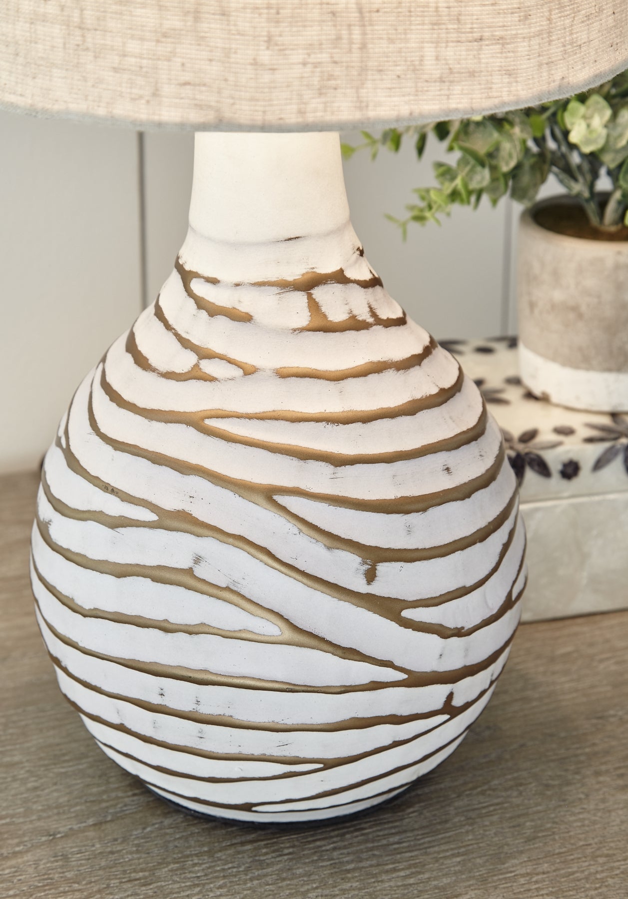 Aleela Metal Table Lamp (1/CN) - Premier Furniture & Mattress
