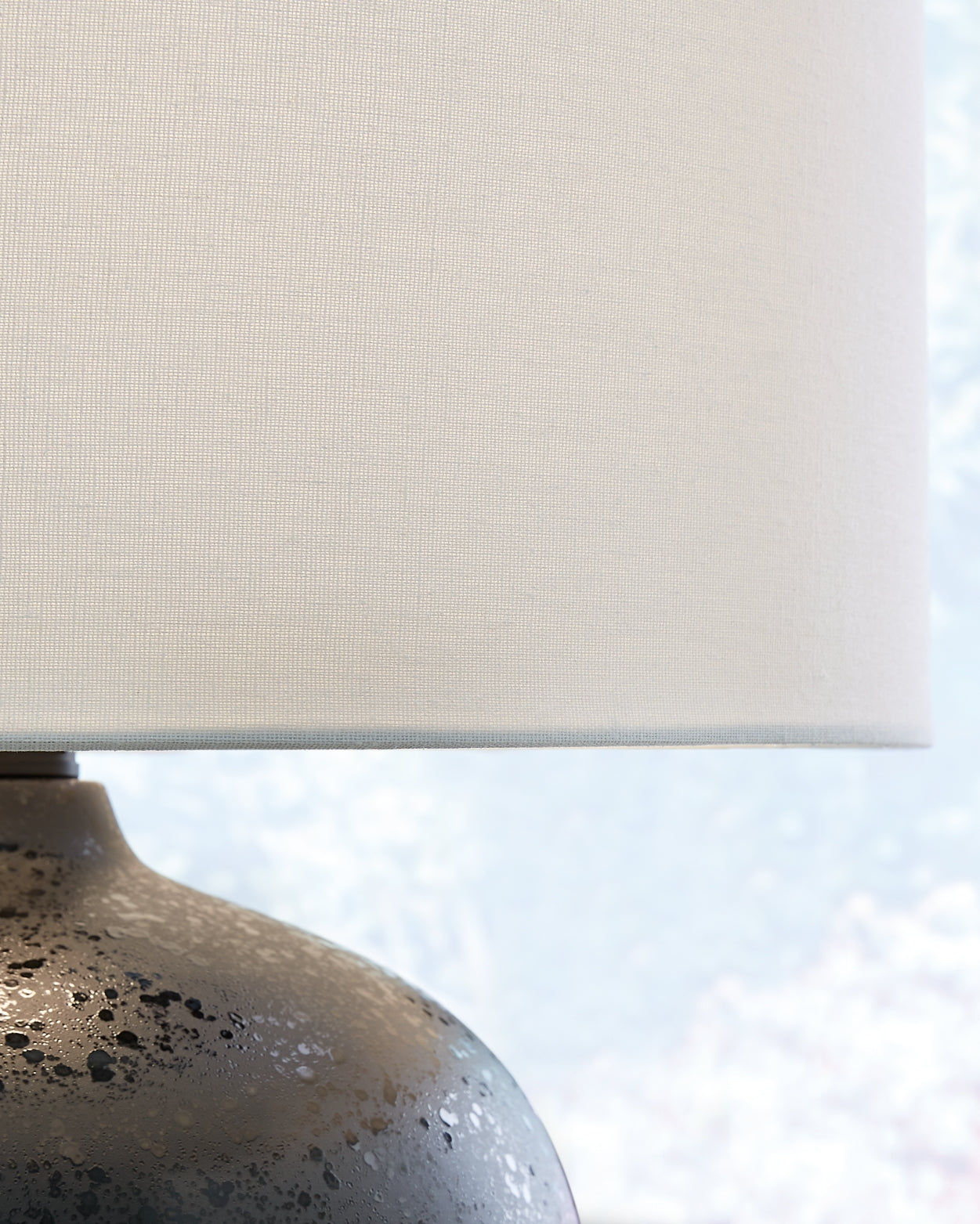 Ladstow Ceramic Table Lamp (1/CN) - Premier Furniture & Mattress
