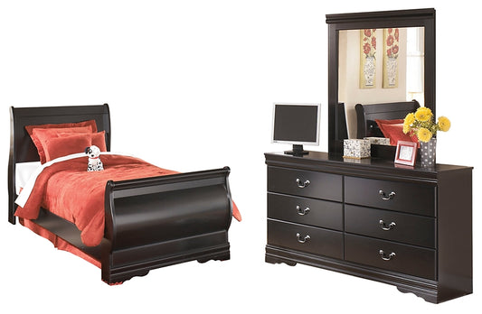 Huey Vineyard Full Sleigh Bed with Mirrored Dresser - Premier Furniture & Mattress