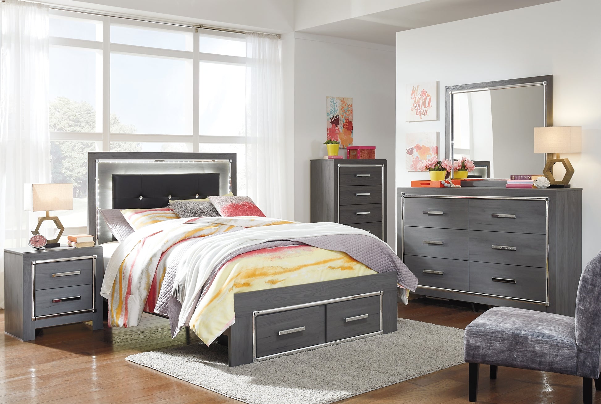 Lodanna Full Panel Bed with 2 Storage Drawers with Mirrored Dresser, Chest and 2 Nightstands - Premier Furniture & Mattress